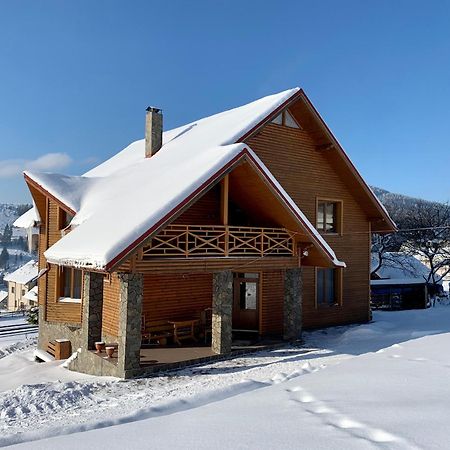 Guest House Velet Bukovel Dış mekan fotoğraf
