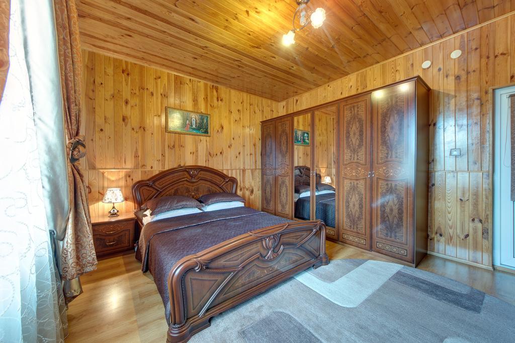 Guest House Velet Bukovel Dış mekan fotoğraf