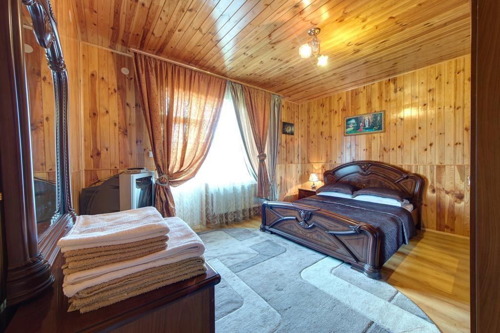Guest House Velet Bukovel Dış mekan fotoğraf