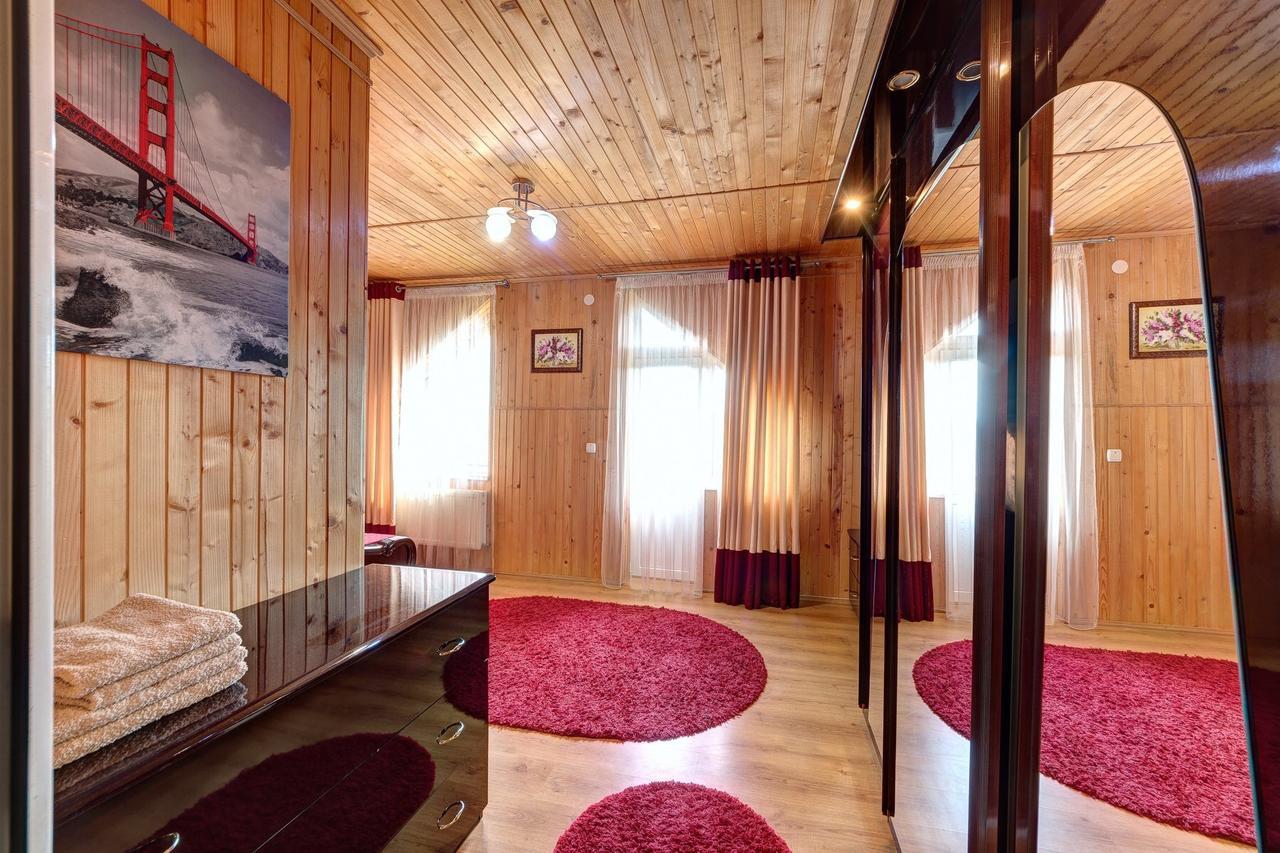 Guest House Velet Bukovel Dış mekan fotoğraf